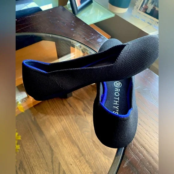 The flat - Rothy’s - Picture 1 of 8